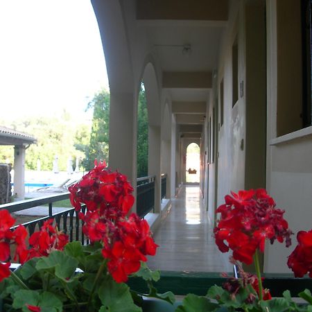 Villa Karmar Hotel Apartments Δασιά Εξωτερικό φωτογραφία