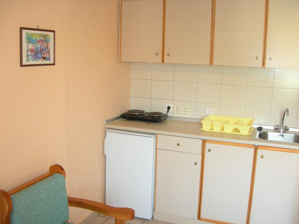 Villa Karmar Hotel Apartments Δασιά Εξωτερικό φωτογραφία