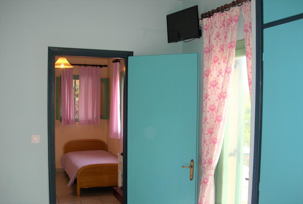 Villa Karmar Hotel Apartments Δασιά Εξωτερικό φωτογραφία